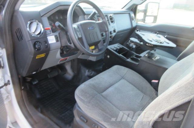 Ford F550 Vehicule de recuperare