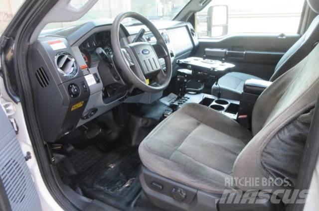 Ford F550 Platforme aeriene montate pe camion