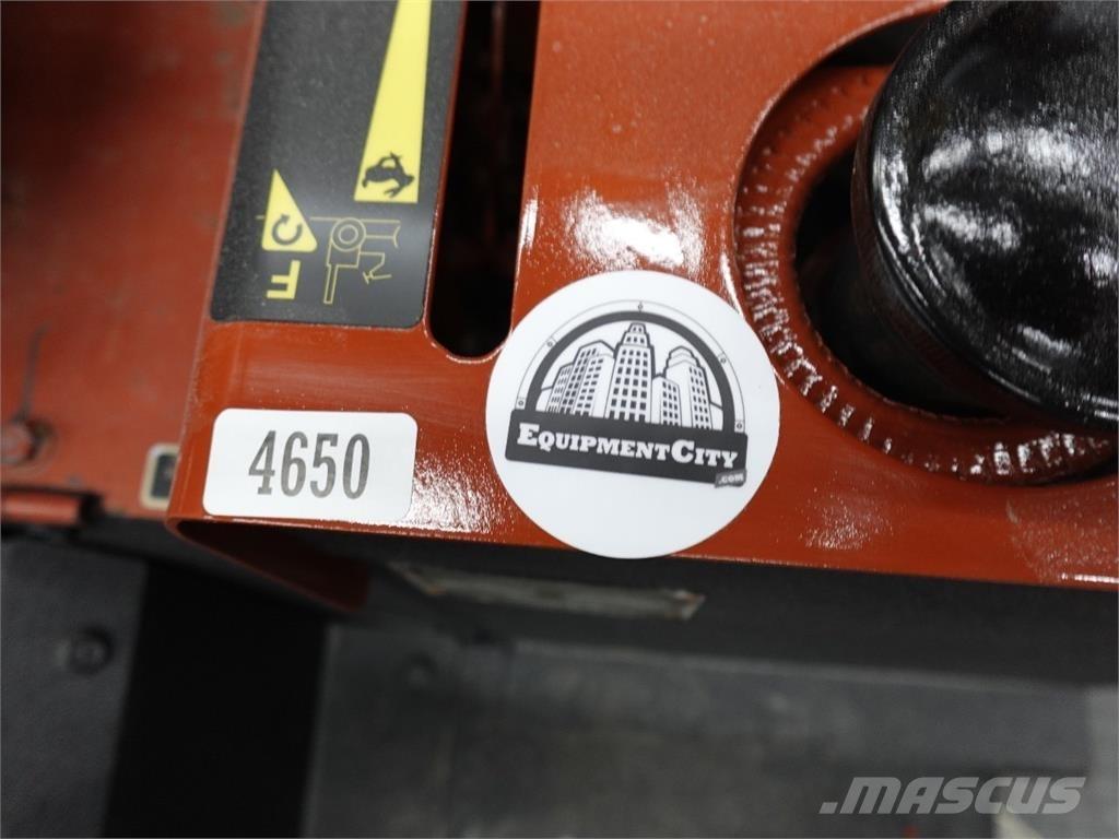 Ditch Witch 3700 Excavatoare de santuri