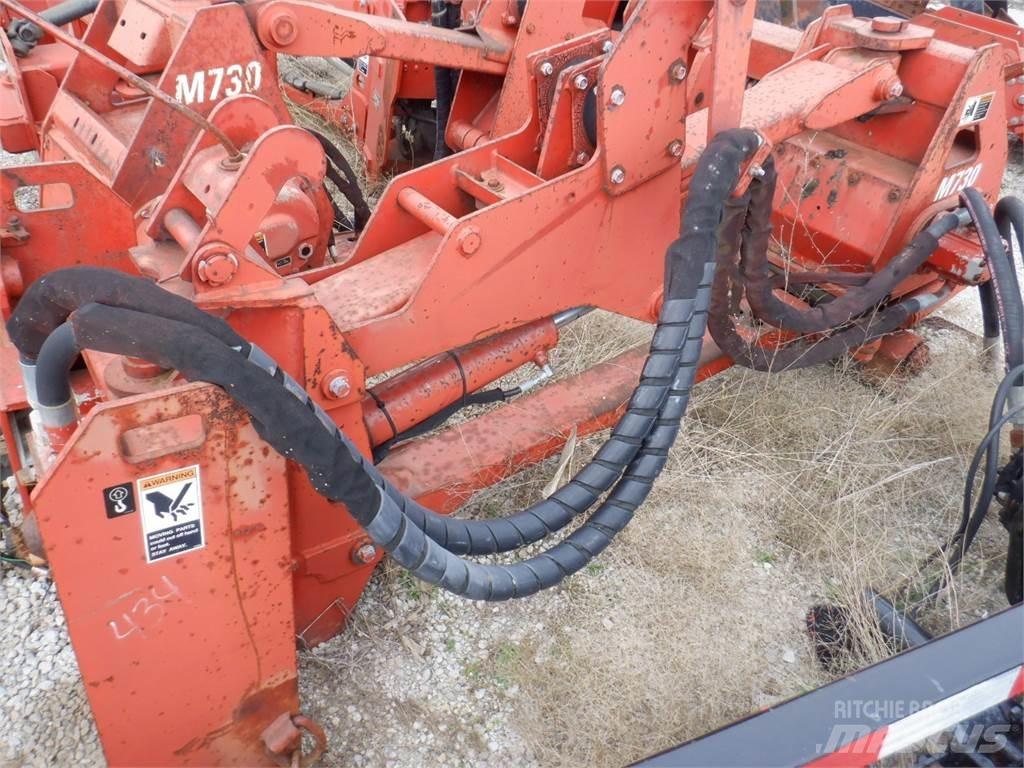Ditch Witch M730 Pluguri