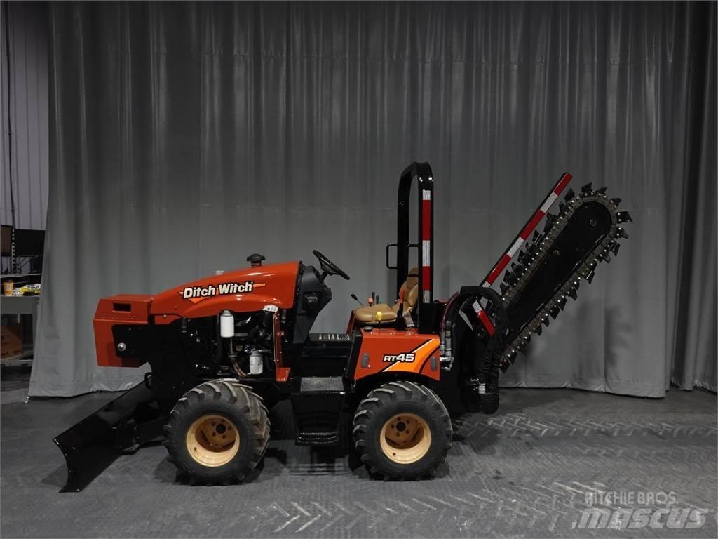 Ditch Witch rt45 Excavatoare de santuri