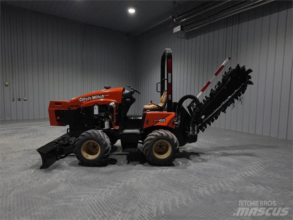 Ditch Witch rt45 Excavatoare de santuri