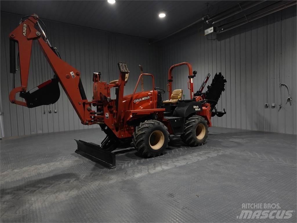 Ditch Witch RT55 Excavatoare de santuri