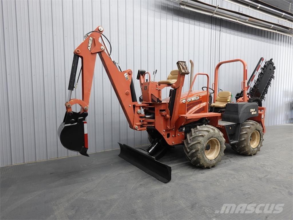 Ditch Witch RT80 Excavatoare de santuri