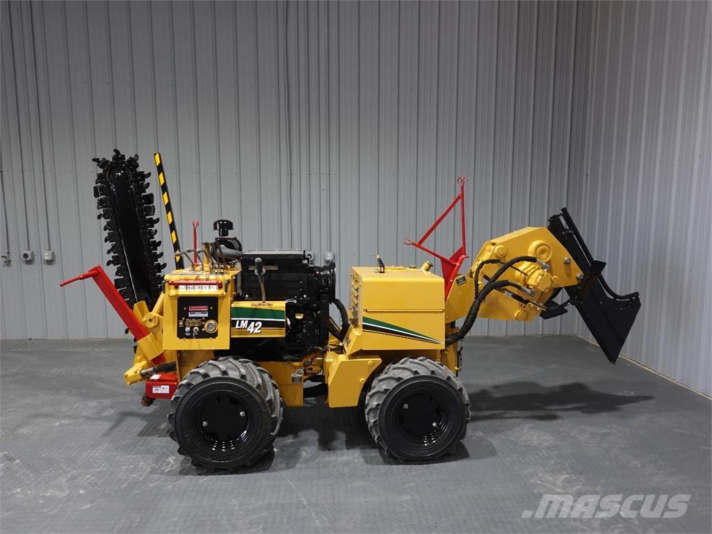Vermeer LM42 Excavatoare de santuri