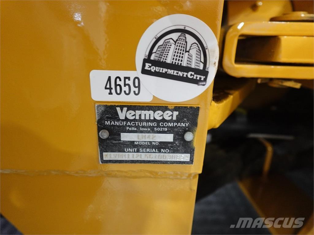 Vermeer LM42 Excavatoare de santuri
