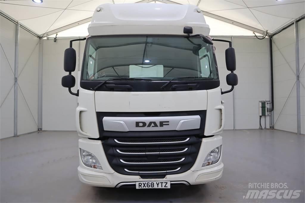 DAF CF450 Autotractoare