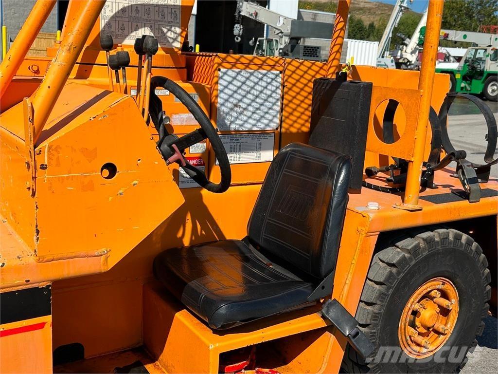 Broderson IC-35-2B Macara teren accidentat