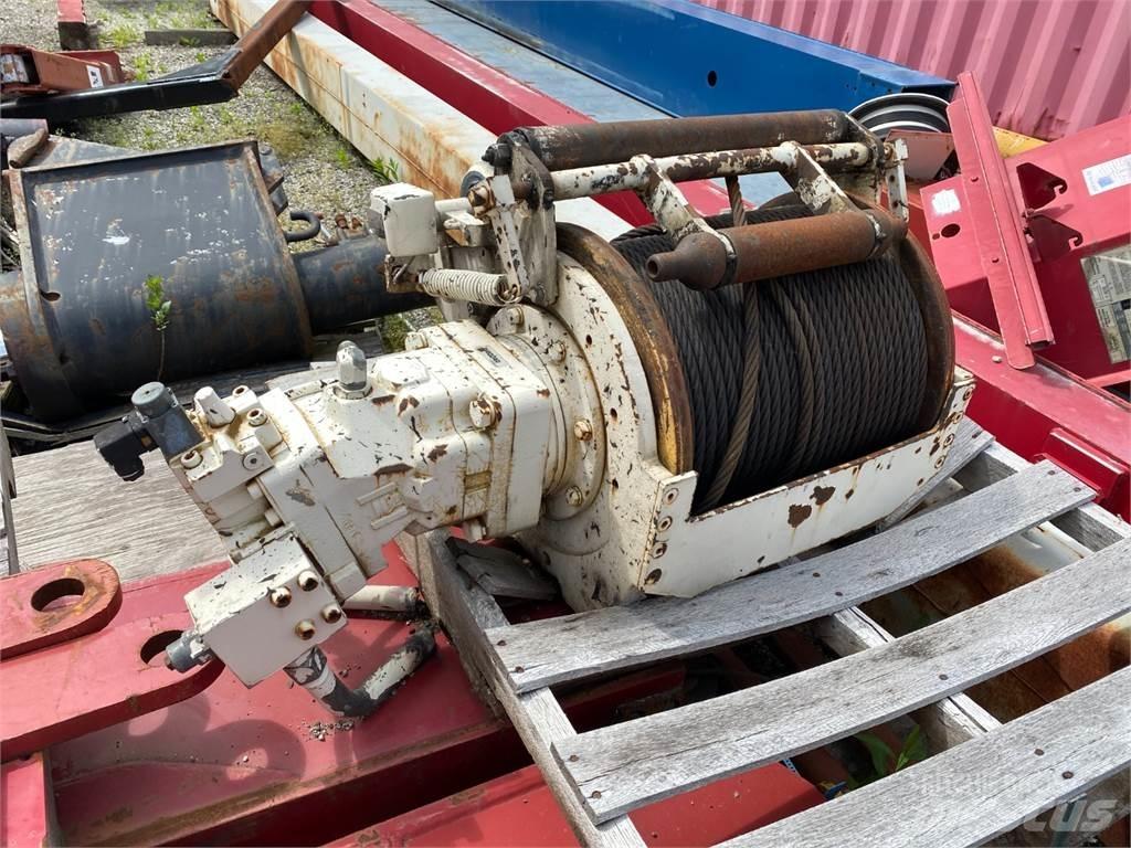 Terex  Dispozitive de ridicare şi lifturi pentru materiale