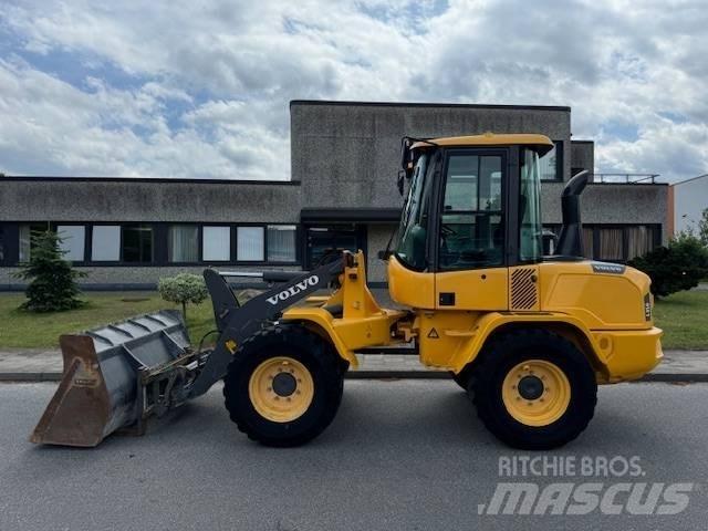 Volvo L 35 G Incarcator pe pneuri