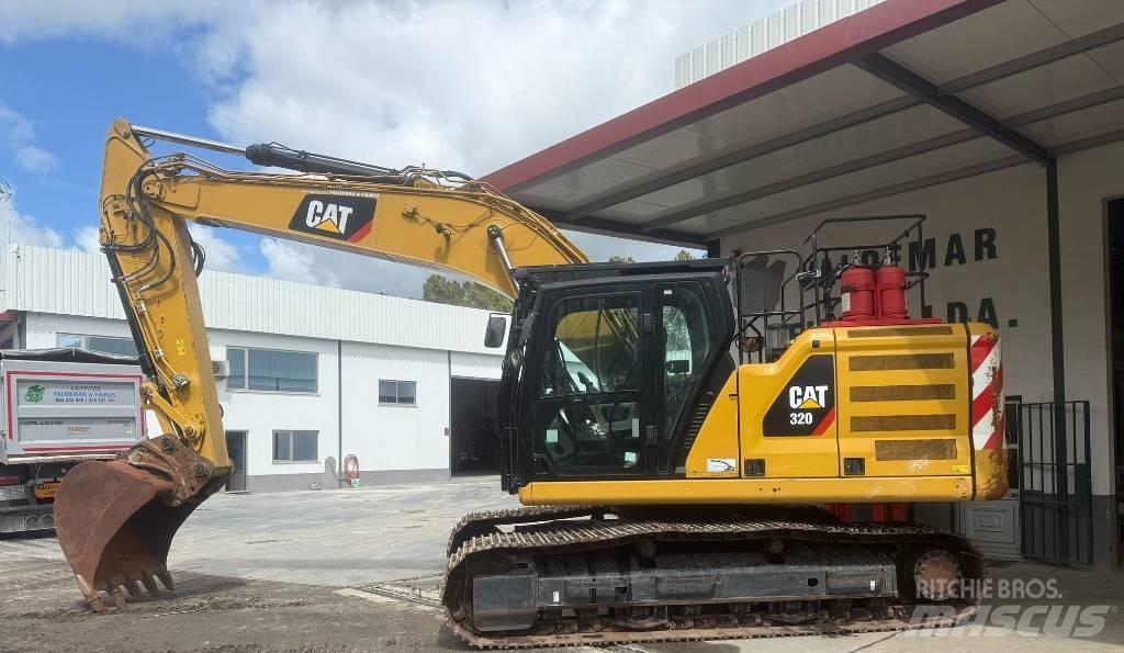 CAT 320 Excavatoare pe șenile
