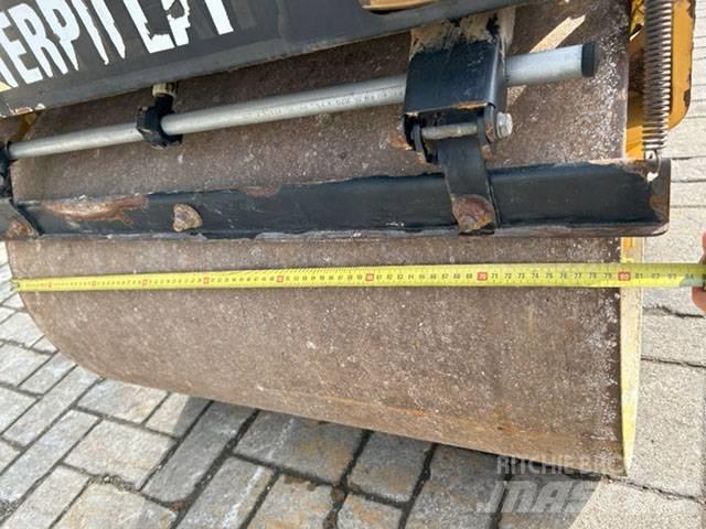 CAT CB 114 Cilindri compactori dubli