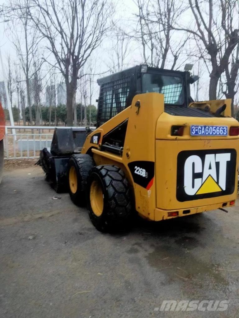 CAT 226 B Mini incarcator