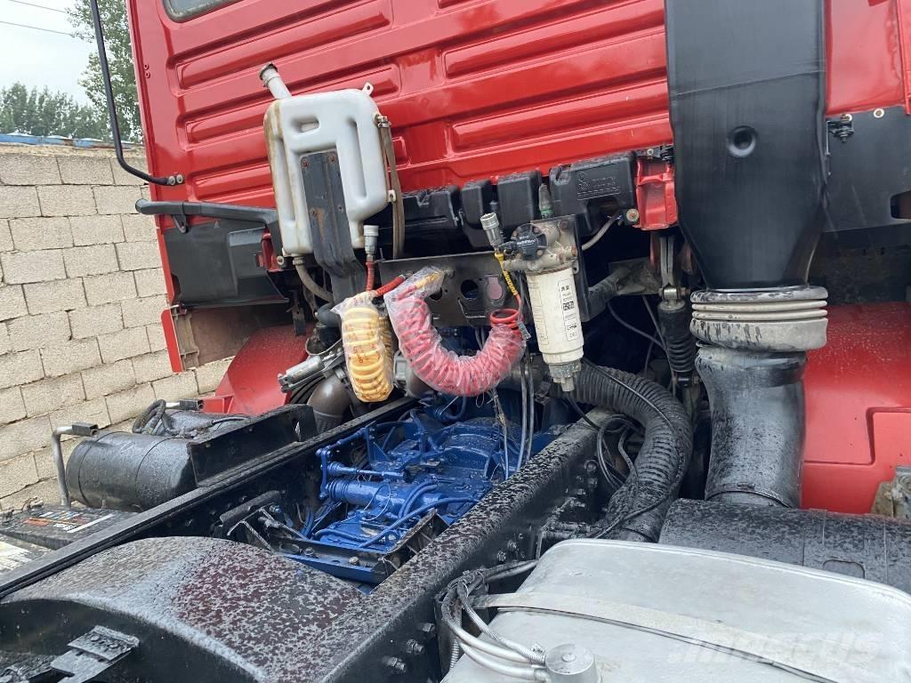 Shacman F3000 6x4 Autotractoare