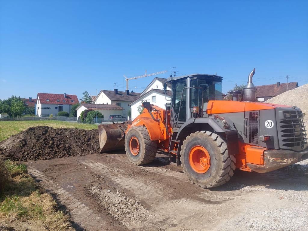 Hitachi ZW 220 Incarcator pe pneuri