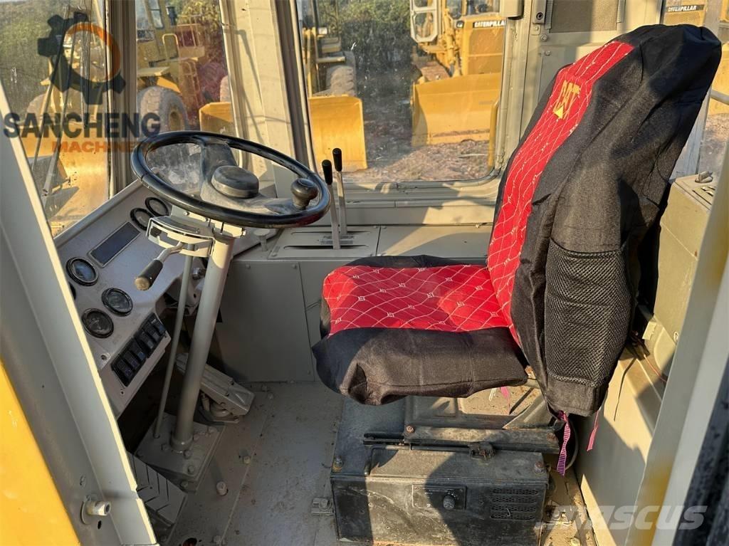 CAT 950E Incarcator pe pneuri