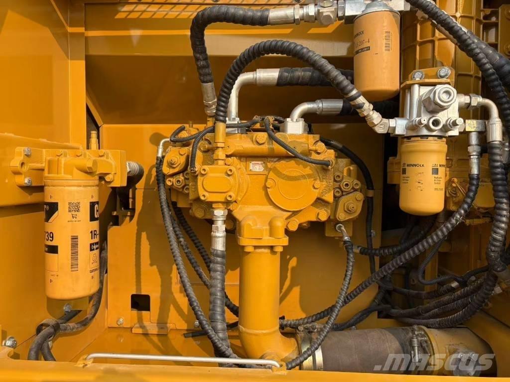 CAT 325 D Excavatoare pe șenile
