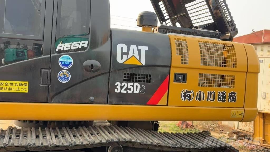 CAT 325 D Excavatoare pe șenile
