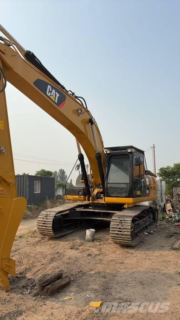 CAT 325 D Excavatoare pe șenile

