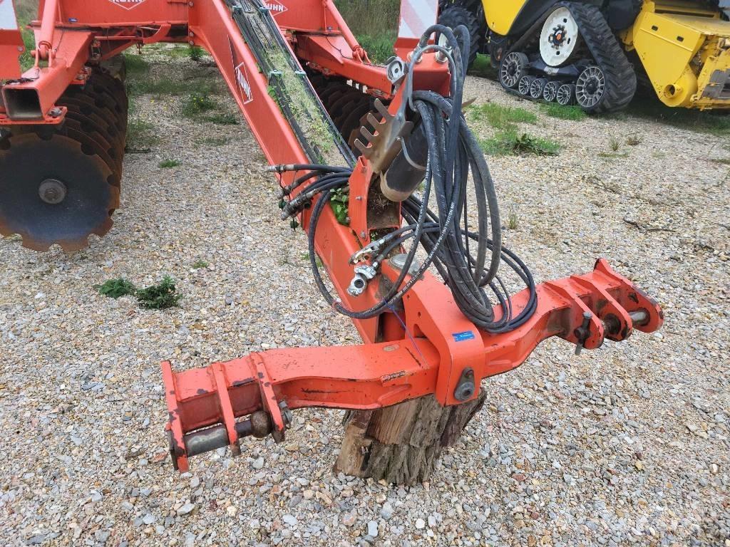Kuhn Discover XL2 - 60 Grape cu disc