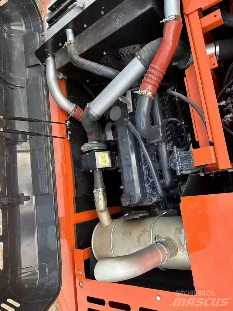 Doosan DX225LC-9C Excavatoare pe șenile
