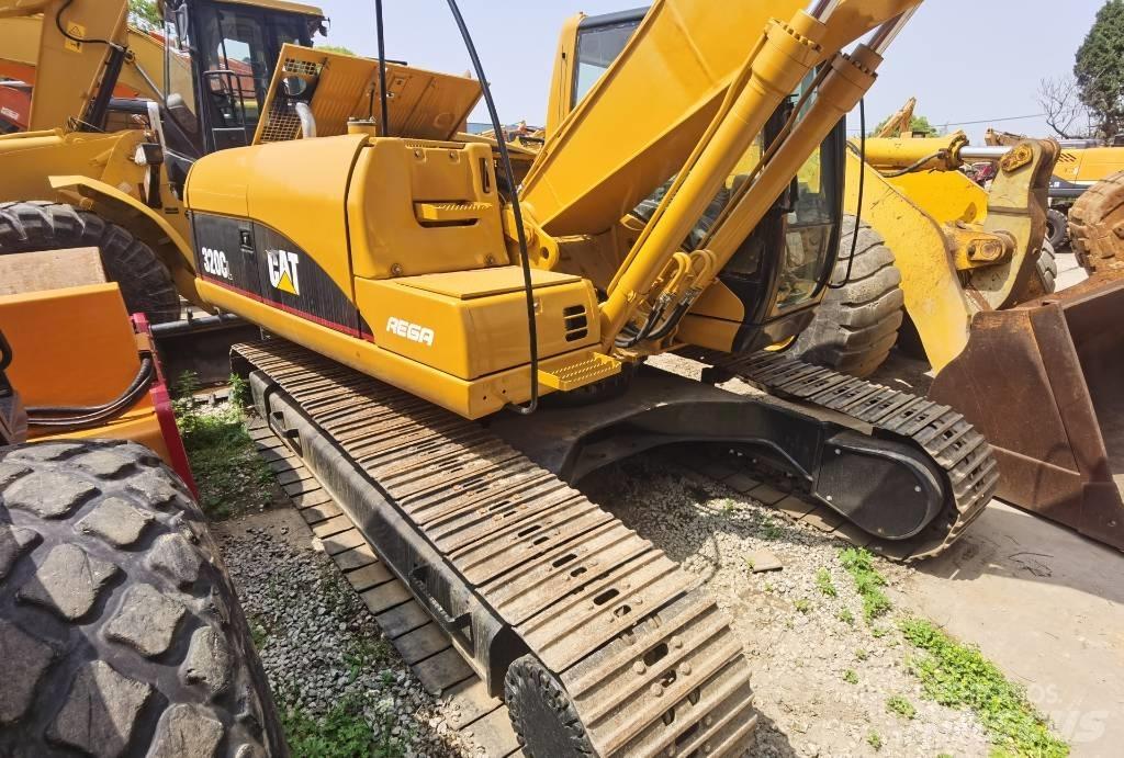 CAT 320 C L Excavatoare pe șenile
