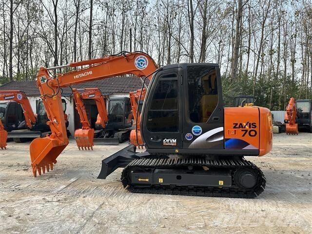 Hitachi ZX70 Excavatoare pe șenile
