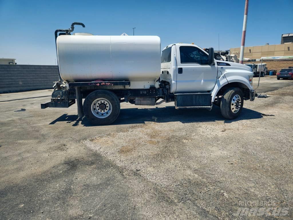 Ford F 650 SD Cisterne