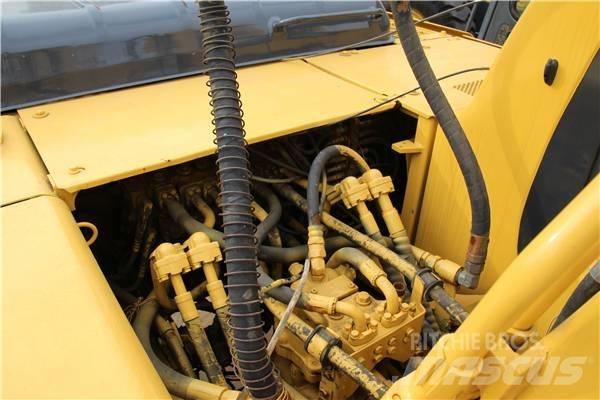 Komatsu PC 200-6 Excavatoare pe șenile
