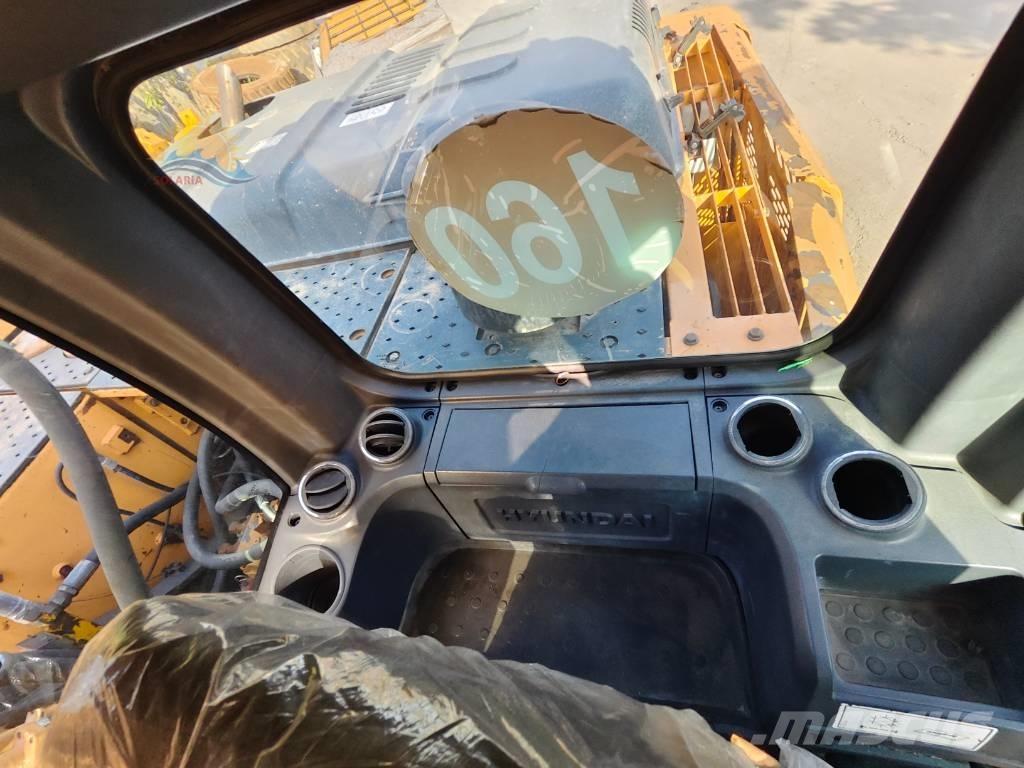 Hyundai R220LC-9S Excavatoare pe șenile
