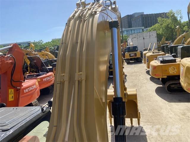 CAT 330 GC Excavatoare pe șenile
