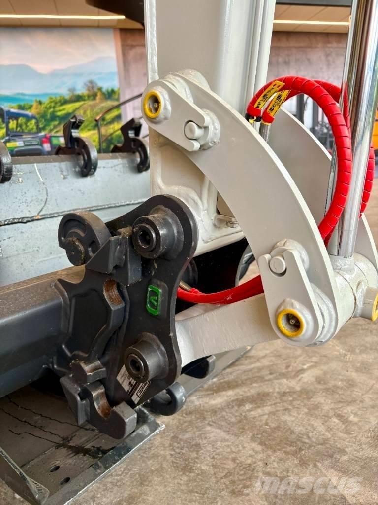 Takeuchi TB 225 Mini excavatoare < 7t