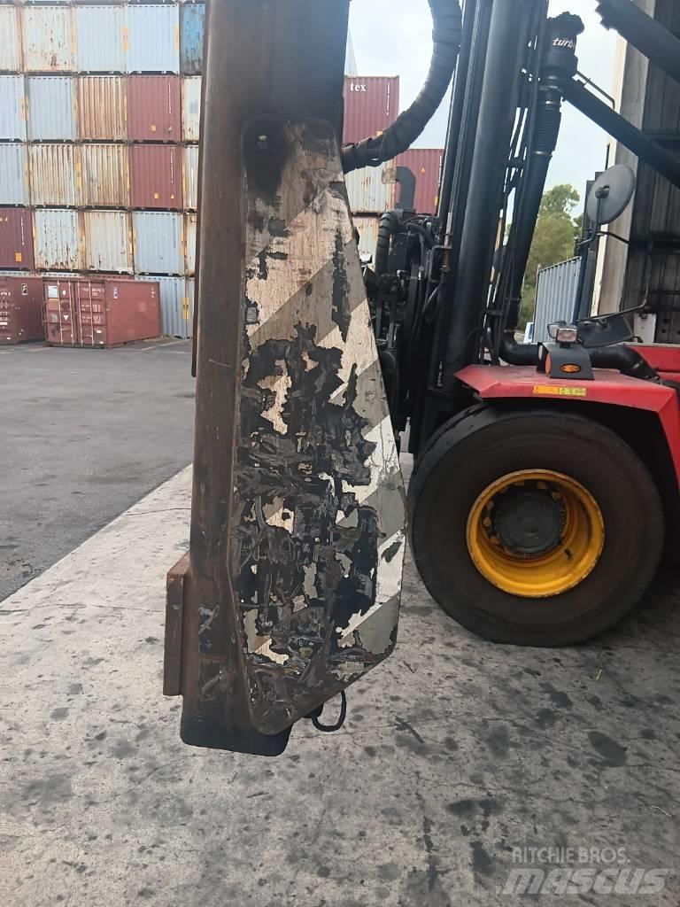 Kalmar DCG100-45ED7 Stivuitoare de containere