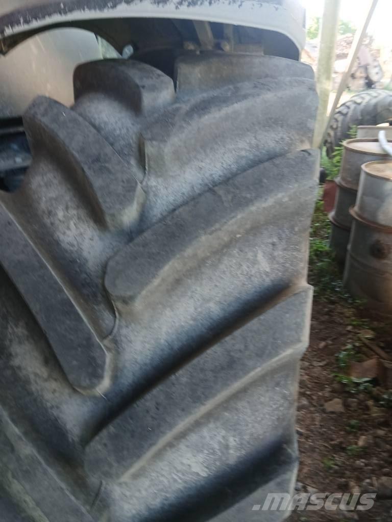 JCB Fastrac 2155 Tractoare
