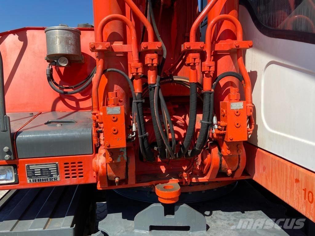 Liebherr A 900 C Excavatoare cu roti