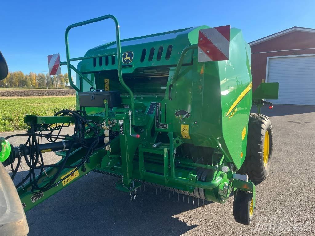 John Deere F441M Masina de balotat cilindric