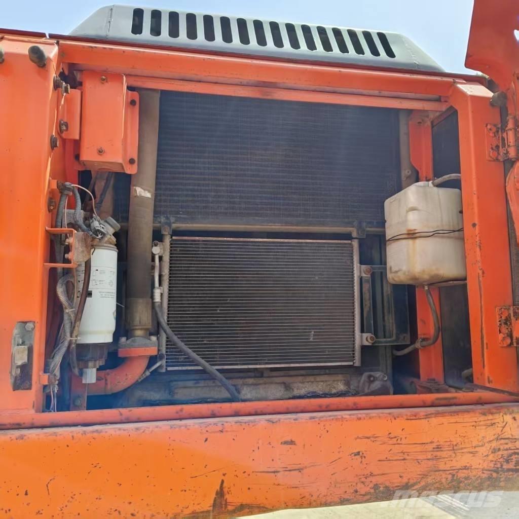 Doosan DX 300 LC Excavatoare pe șenile
