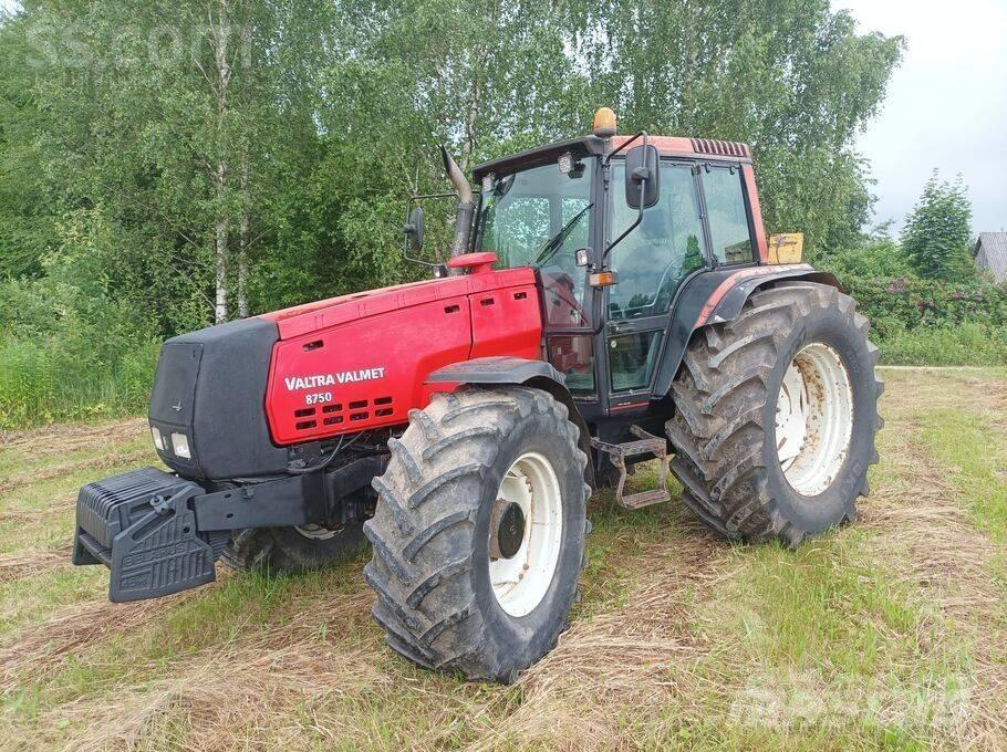 Valtra Valmet 8750 Tractoare