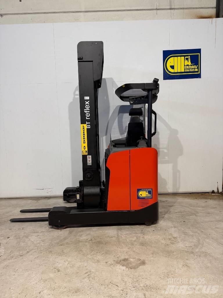 BT truck RRE160HE Stivuitor cu catarg retractabil