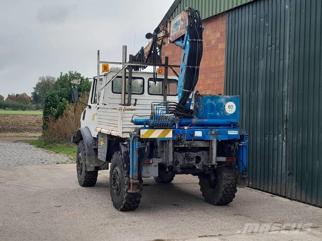 Mercedes-Benz Unimog Vehicule de teren