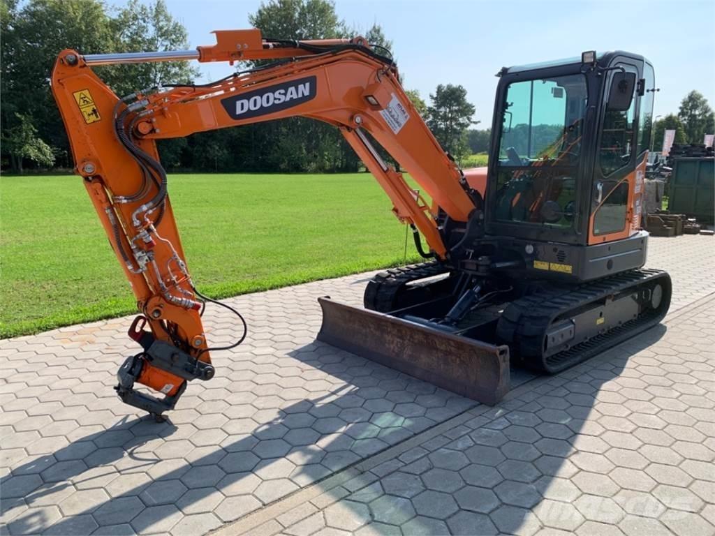 Doosan DX63-3 Mini excavatoare < 7t