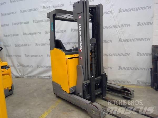 Jungheinrich ETV 214 Stivuitor cu catarg retractabil