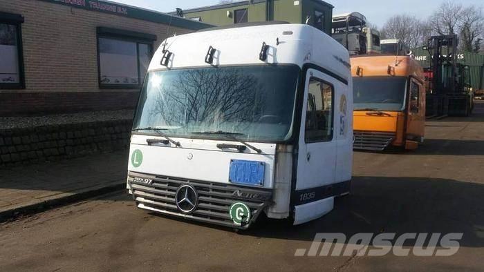 Mercedes-Benz 1835 Transport - Altele
