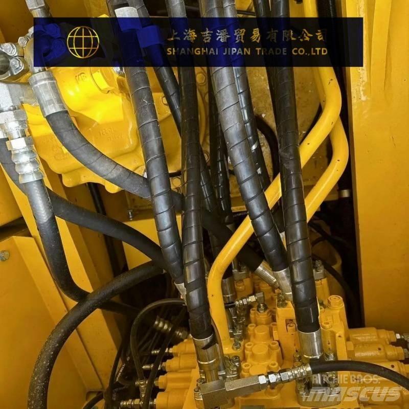 Komatsu PC 220 Excavatoare pe șenile
