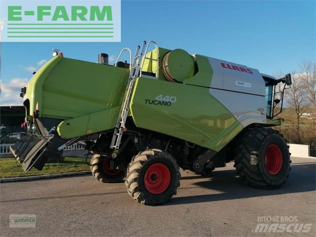 CLAAS tucano 440 Combine de secerat