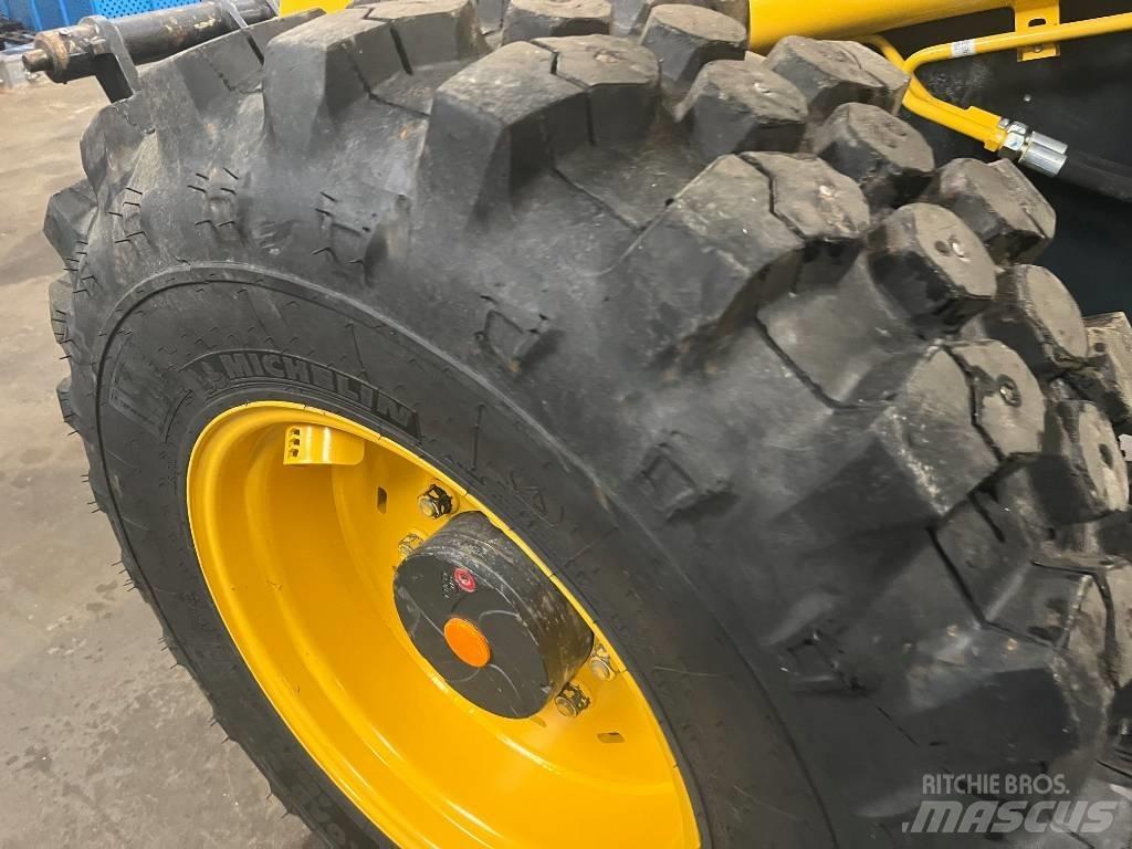 Komatsu WA100-8 Mini incarcatoare