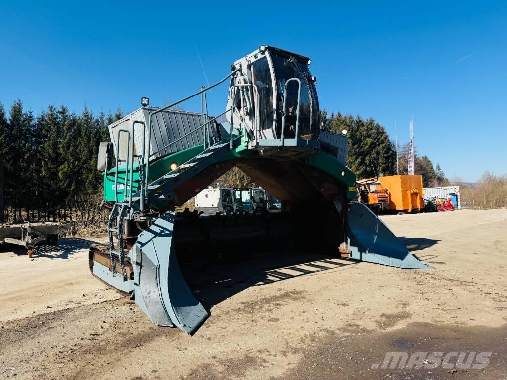  Topturn Komtech X53 Masina speciala pentru imprastiat gunoiul