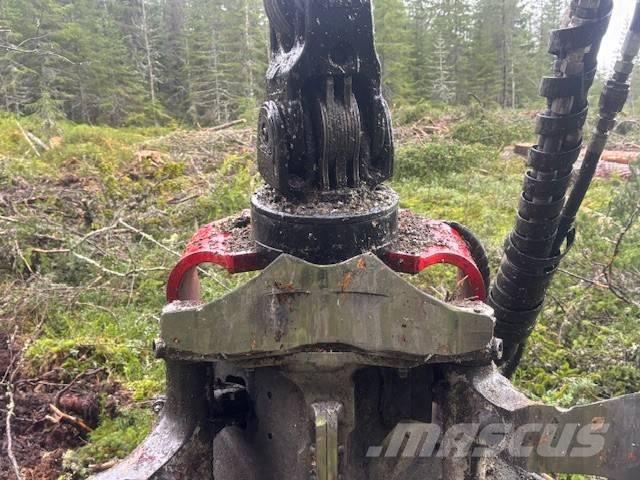 Komatsu 951 Combine forestiere