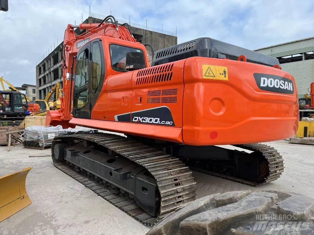 Doosan DX 300 Excavatoare pe șenile
