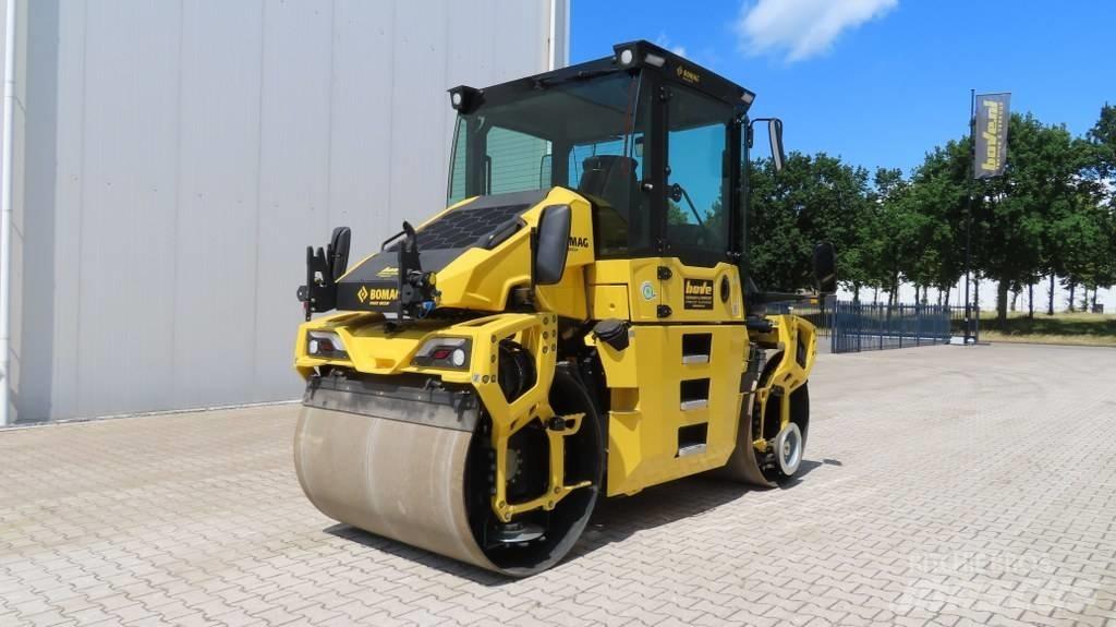 Bomag BW 154 AP-5 Cilindri compactori dubli